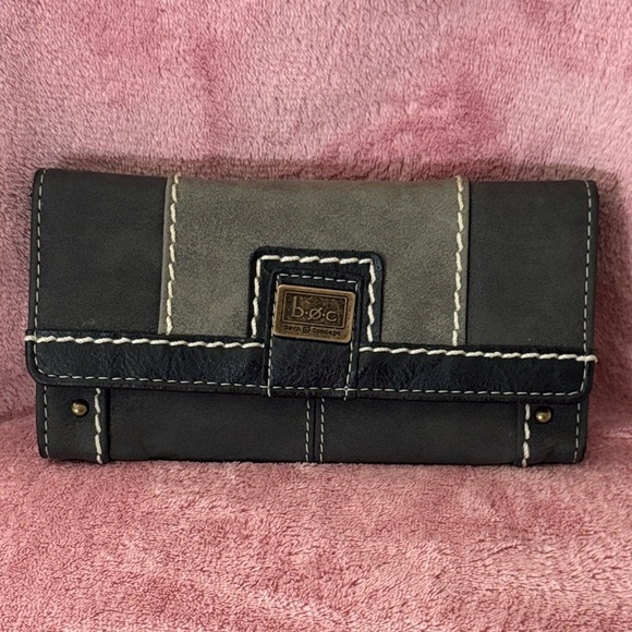 b.o.c. Two-Tone Black and Gray Wallet - Picture 1 of 3